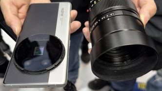 realme-dezvaluie-primul-smartphone-cu-obiective-interschimbabile