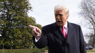 trump-anunta-noi-tarifele-vamale-pentru-canada-si-mexic
