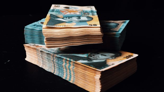 cati-bani-au-cheltuit-partidele-politice-in-ianuarie-2025