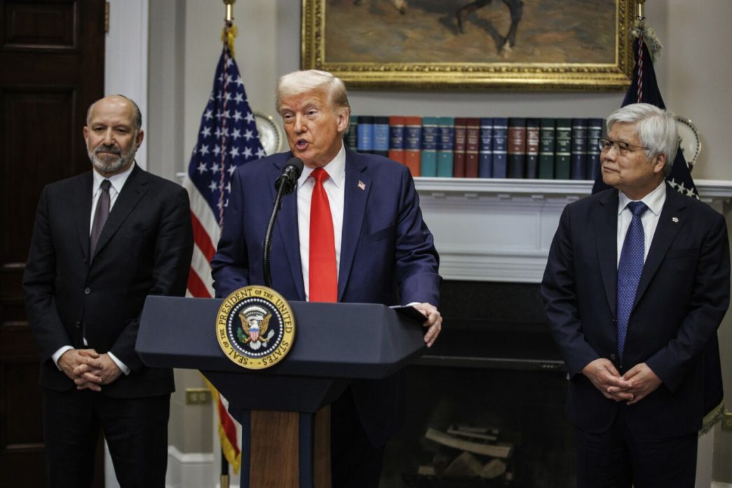 trump-ameninta-canada-cu-taxe-suplimentare,-in-contextul-escaladarii-disputelor-cu-trudeau