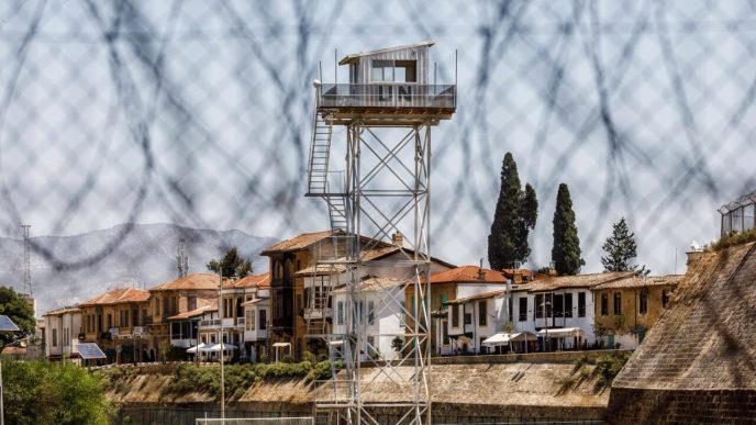 turcia-incepe-lucrarile-de-constructie-a-unui-zid-anti-imigranti-la-granita-terestra-cu-grecia