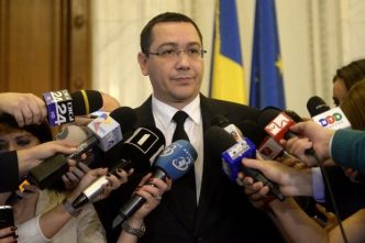 consilierii-psd-continua-sa-stranga-semnaturi-pentru-victor-ponta