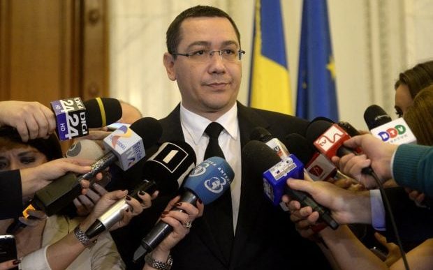 consilierii-psd-continua-sa-stranga-semnaturi-pentru-victor-ponta