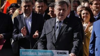 crin-antonescu-si-a-depus-candidatura-la-alegerile-prezidentiale