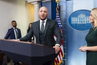 luptatorul-mma-conor-mcgregor,-la-casa-alba-pentru-a-l-intalni-pe-trump