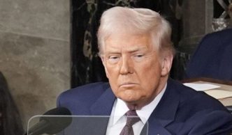 dorinta-lui-donald-trump-ameninta-sua-cu-o-criza-constitutionala
