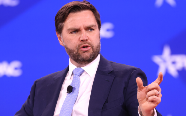 jd-vance-pune-la-indoiala-administrarea-groenlandei-de-catre-danemarca,-numind-o-un-aliat-slab