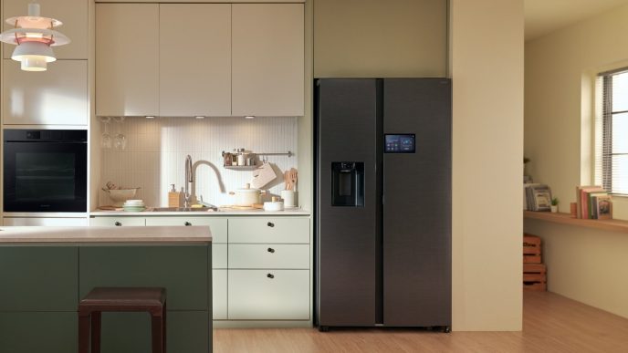 noua-generatie-de-frigidere-samsung-vine-cu-ai-si-ecrane-tactile-mai-mari