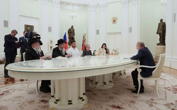vladimir-putin-multumeste-conducerii-hamas-pentru-eliberarea-unor-ostatici-rusi-din-fasia-gaza