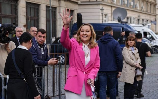 cum-explica-elena-lasconi-clipul-de-pe-tiktok-in-care-spune-cu-lasconi-ai-turul-doi-inapoi