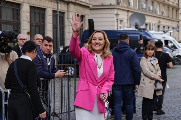 cum-explica-elena-lasconi-clipul-de-pe-tiktok-in-care-spune-cu-lasconi-ai-turul-doi-inapoi