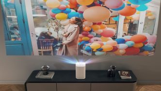 samsung-the-premiere-5,-proiectorul-cu-touchscreen-de-100-de-inch,-a-fost-lansat