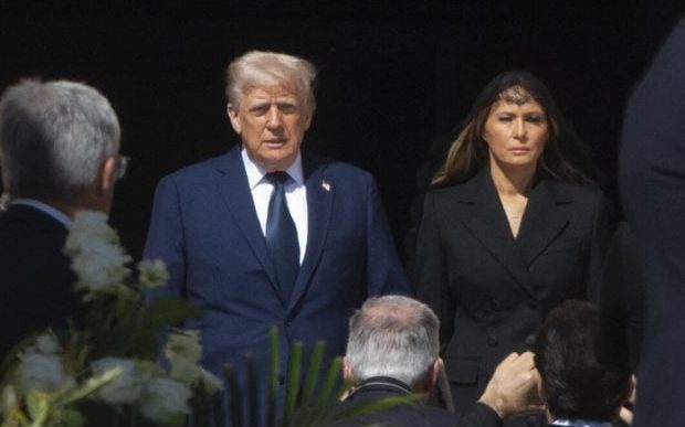 donald-trump-glumeste-spunand-ca-el-ar-trebui-sa-fie-urmatorul-papa