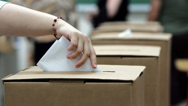 sute-de-romani-au-votat-deja-la-alegerile-prezidentiale-in-sectiile-din-diaspora
