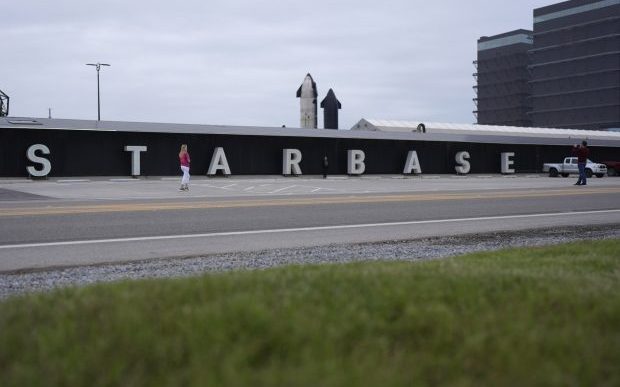 dorinta-lui-elon-musk-s-a-indeplinit:-spacex-are-acum-propriul-oras-in-texas
