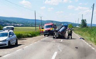 o-mama-si-fiul-ei-au-murit-in-urma-unui-accident-rutier-ingrozitor