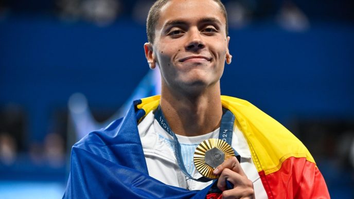 david-popovici-a-luat-o-decizie-grea-pentru-romania,-imediat-dupa-aurul-de-la-100-metri