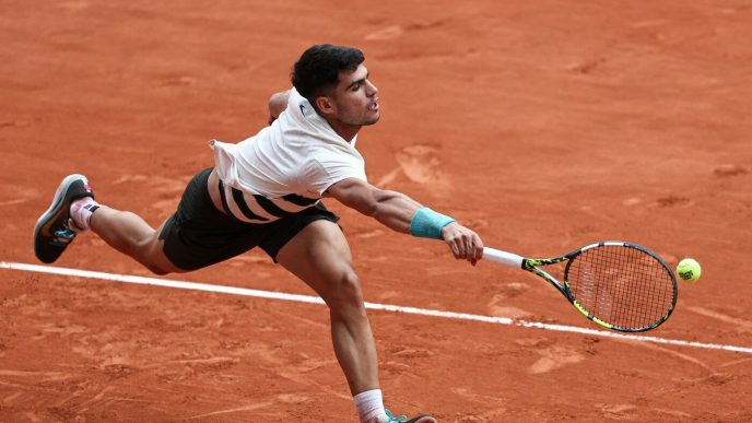 carlos-alcaraz-a-recunoscut-tot-dupa-momentul-controversat-de-la-roland-garros:-a-fost-ilegal!
