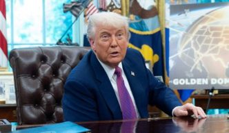 trump-il-lauda-pe-xi,-dar-se-plange-ca-e-foarte-dur-si-imposibil-de-negociat-cu-el