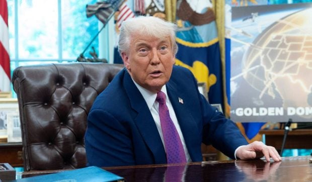 trump-il-lauda-pe-xi,-dar-se-plange-ca-e-foarte-dur-si-imposibil-de-negociat-cu-el