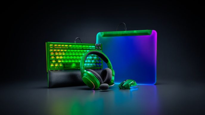 razer-lanseaza-colectia-phantom-design-translucid-si-rgb-next-level-pentru-gameri