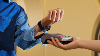 o-noua-versiune-nfc-va-permite-plati-contactless-de-la-o-distanta-de-patru-ori-mai-mare