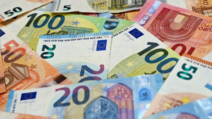 inflatia-zonei-euro-este-la-nivelul-optim-vizat-de-bce-/lagarde:-trebuie-sa-ramanem-vigilenti