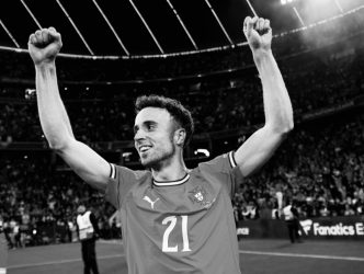 fotbalul-in-doliu.-„nu-are-sens”-a-transmis-cu-inima-franta-cristiano-ronaldo