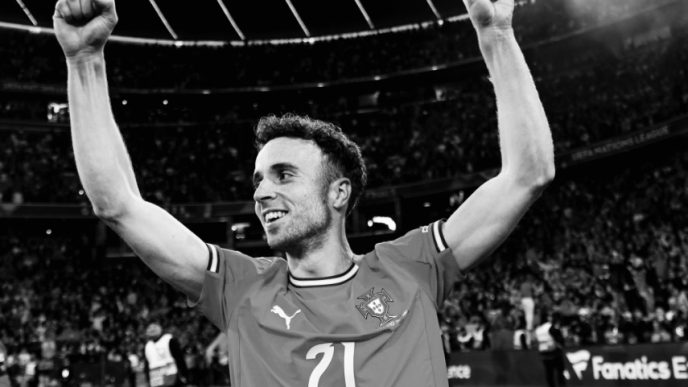 fotbalul-in-doliu.-„nu-are-sens”-a-transmis-cu-inima-franta-cristiano-ronaldo