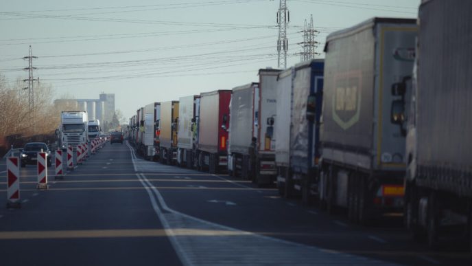 atentionare-de-calatorie-pentru-ungaria:-restrictii-de-circulatie-pentru-camioanele-de-mare-tonaj