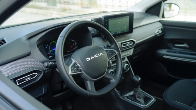 nimeni-nu-se-pune-cu-dacia-asta.-modelul-care-i-a-innebunit-pe-spanioli