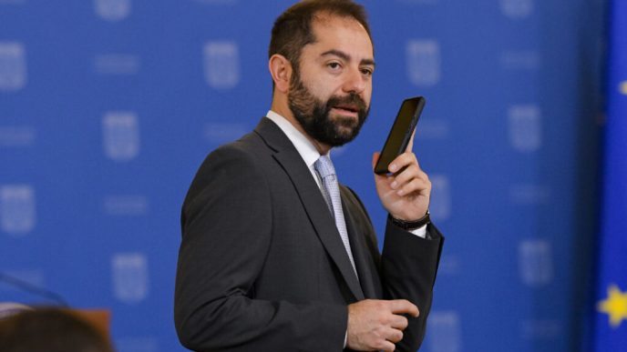 radu-burnete:-din-cei-apti-de-munca,-doar-64%-dintre-romani-lucreaza