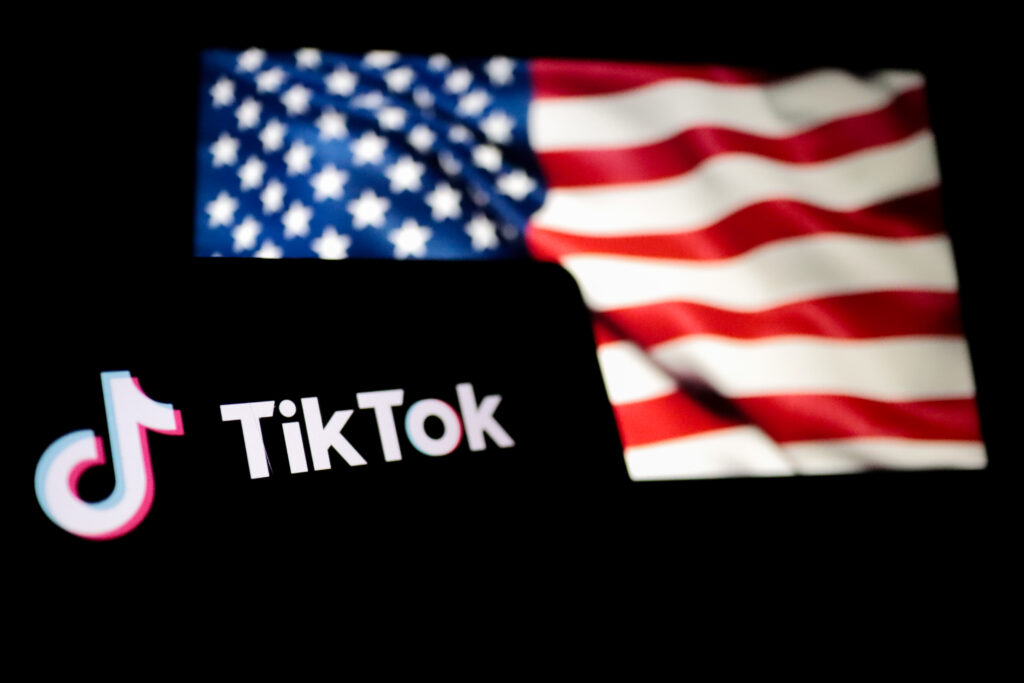 tiktok-construieste-o-noua-versiune-a-aplicatiei-pentru-utilizatorii-americani