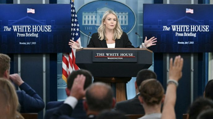 trump-amana-aplicarea-taxelor-vamale-pe-baza-de-reciprocitate-/casa-alba:-am-observat-evolutii