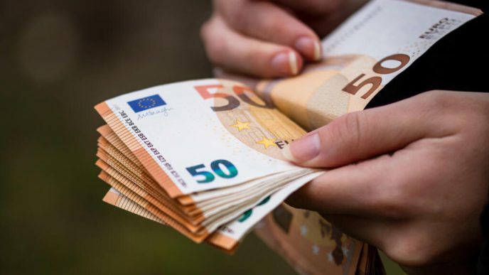 economia-reala-–-reducerea-cheltuielilor-bugetare:-idei-din-franta