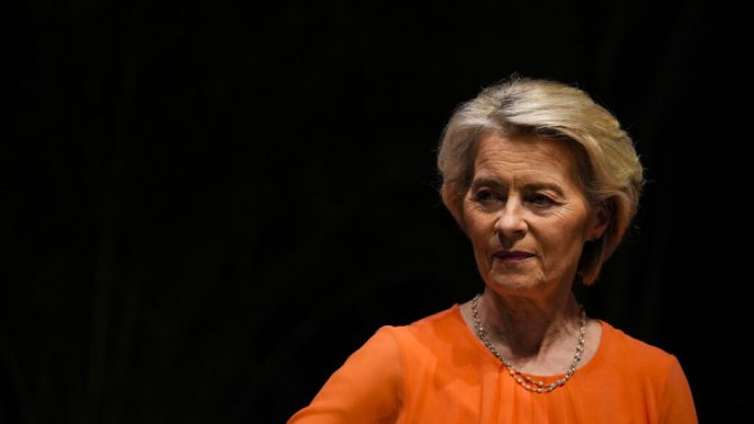 ursula-von-der-leyen-reactioneaza-dupa-anuntul-lui-trump-privind-tarifele-de-30%-pentru-ue