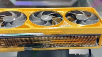 asus-rtx-5090-placata-cu-aur,-probabil-cea-mai-scumpa-placa-video-din-lume