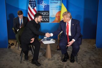 zelenski-si-trump-ar-putea-bate-palma-pe-o-mega-afacere-cu-drone-testate-in-razboi