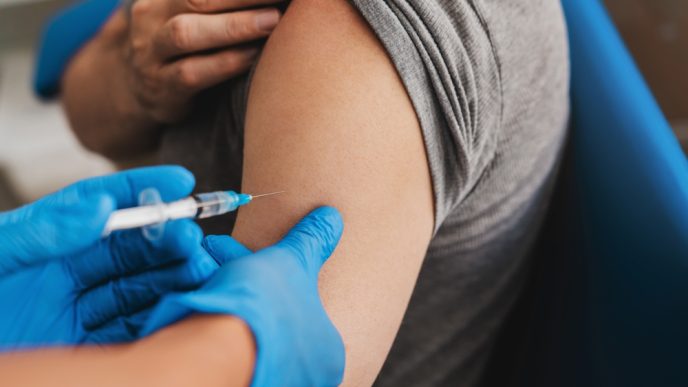 sua-renunta-complet-la-vaccinurile-antigripale-cu-tiomersal