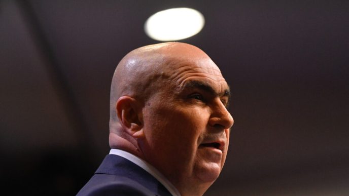 ilie-bolojan-vine-cu-prima-reactie-in-cazul-scandalului-dragos-anastasiu.-ce-a-declarat-premierul