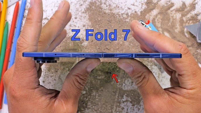 este-galaxy-z-fold-7-un-telefon-rezistent?-samsung-chiar-a-reusit-de-data-aceasta