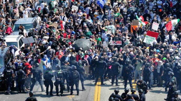 o-instanta-din-sua-mentine-interdictia-privind-profilarea-rasiala-in-los-angeles
