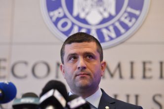 ministrul-apararii-anunta-primele-masuri-dupa-explozia-de-la-fabrica-de-arme-din-cugir
