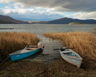 prespa,-comoara-ascunsa:-regiunea-spectaculoasa-din-grecia-care-atrage-turistii-iubitor-de-natura