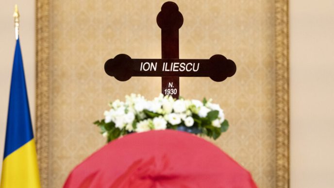 fostul-presedinte-ion-iliescu-va-fi-inmormantat-joi.-care-este-programul-ceremoniilor