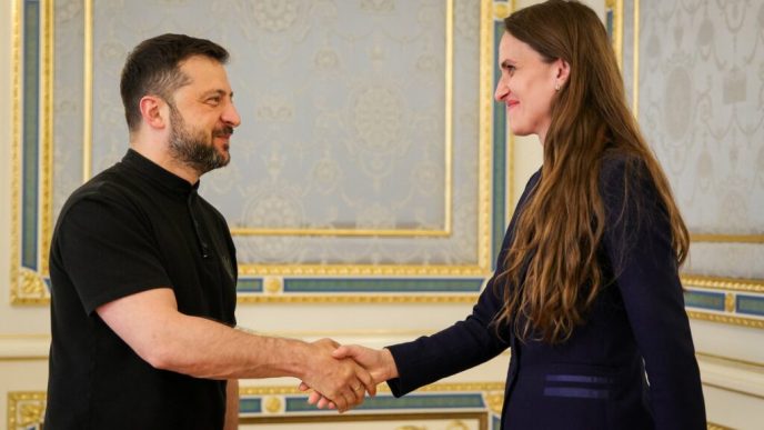 oana-toiu-si-volodimir-zelenski-s-au-intalnit-la-kiev.-despre-ce-au-discutat