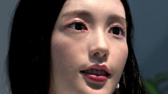 china-inaugureaza-robot-mall,-primul-magazin-dedicat-achizitionarii-robotilor-pentru-uz-personal