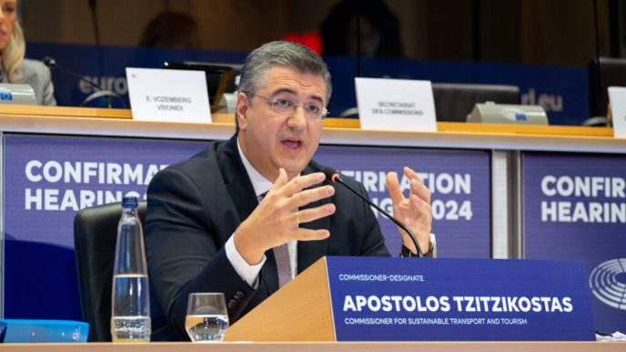 comisia-europeana-pregateste-un-plan-de-extindere-a-retelei-feroviare-de-mare-viteza