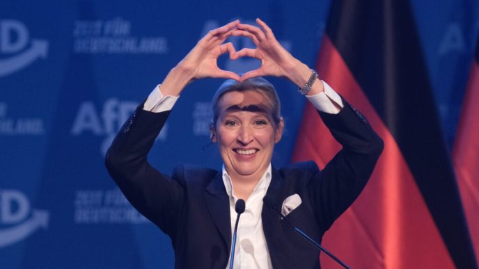 afd,-pe-primul-loc-in-cel-mai-recent-sondaj-din-germania.-nemtii-sunt-nemultumiti-de-merz