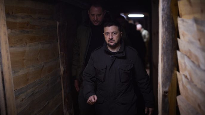 zelenski-afirma-ca-ucraina-nu-isi-va-retrage-trupele-din-donbas-/-lupte-intense-in-regiunea-donetk